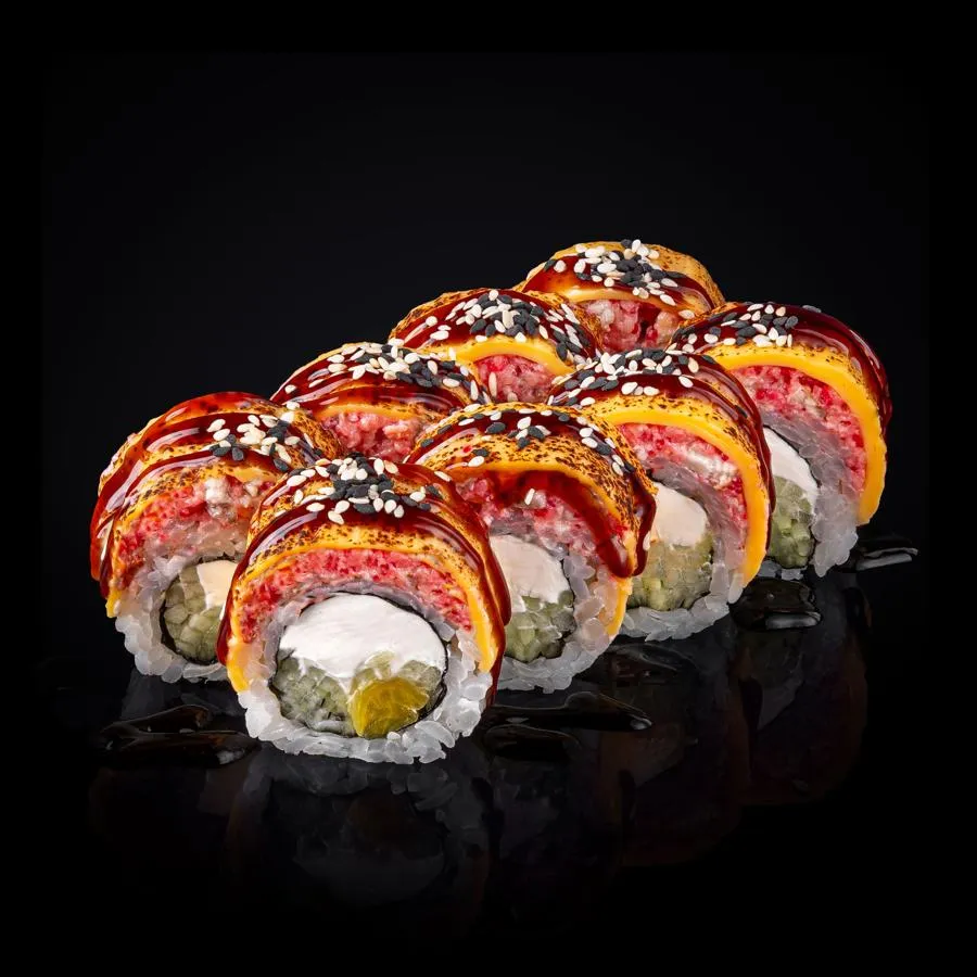 Ролл с угрем и чеддером